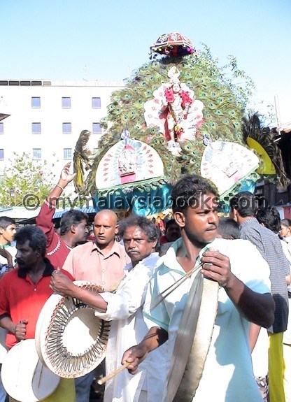 thaipusam kavadis