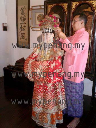 Nyonya Bride - baba and nonya wedding